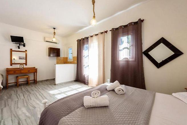 Astoria Paros Apartment Naousa  Ngoại thất bức ảnh